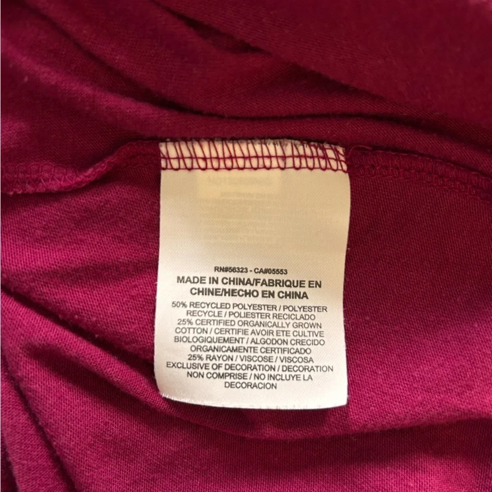Nike Logo Swoosh Womens Long Sleeve Shirt Burgundy, Large